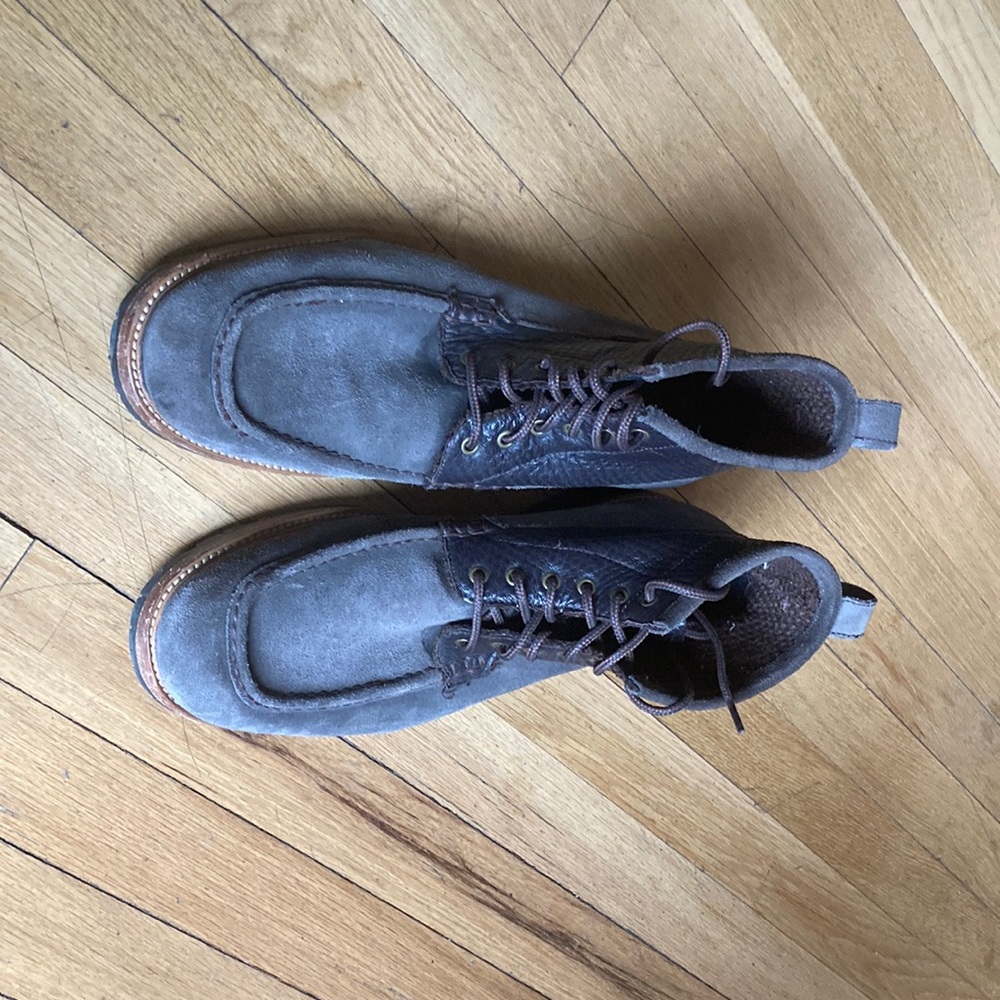 Suede boots